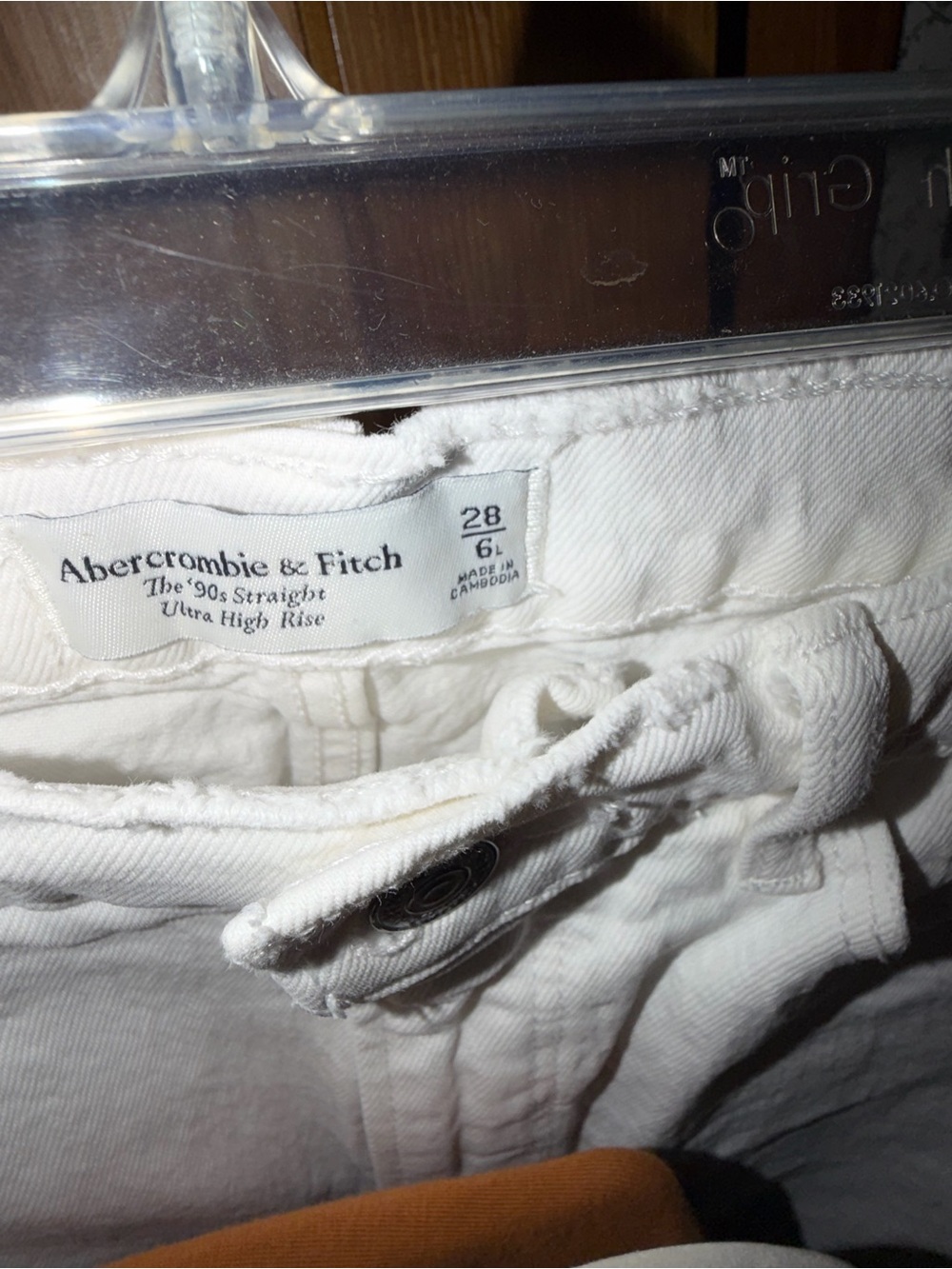 Abercrombie & Fitch The ’90s Straight Ultra High Rise Distressed White Jeans Siz - Picture 5 of 8